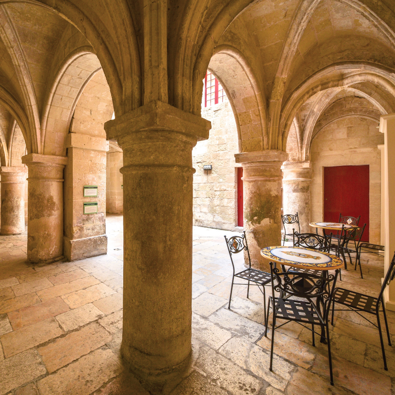 L ta. Музеи Мальты. St Johns Museum Malta. Гипогеум